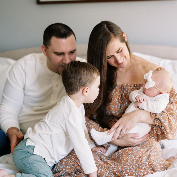 Meet your Posher, Jennifer - Picture 1 of 1